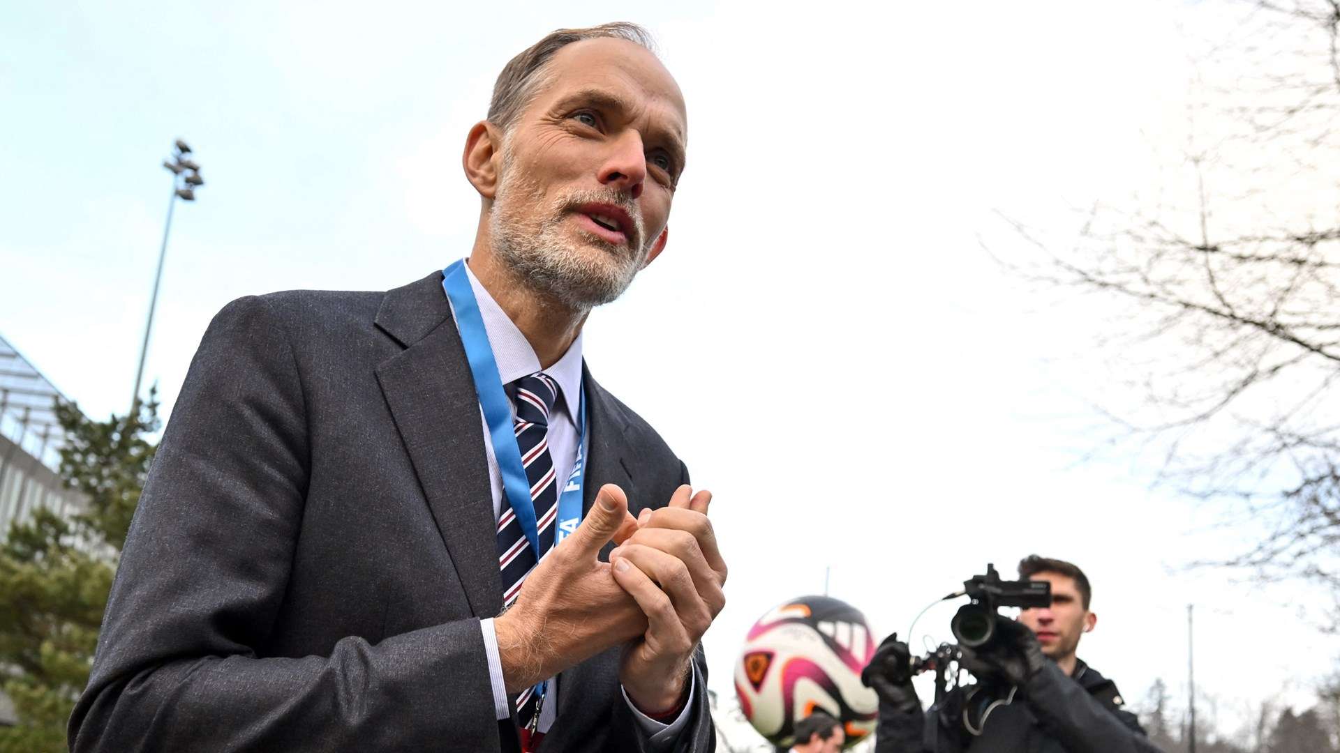 不仅改变了 不仅改变了